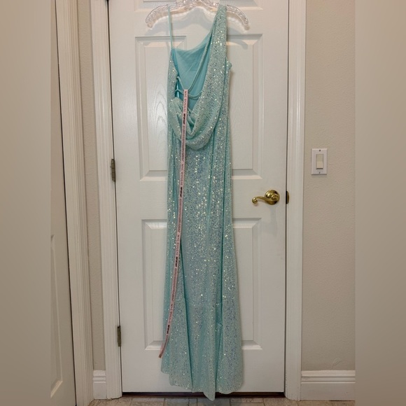 NWT Ieena for Mac Duggal 26990 Blue Sequined One Shoulder Draped Back Gown Sz 4 - Picture 4 of 11